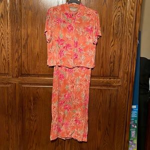 Studio Ease Top and short Sleeve Maxi Dress